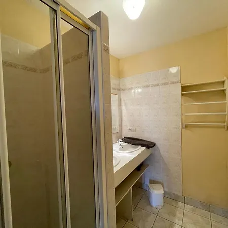 Maison Renovee Avec Piscine Chauffee Et Jardin Clos, Proches Commodites - - Fr-1-426-335 度假居 *